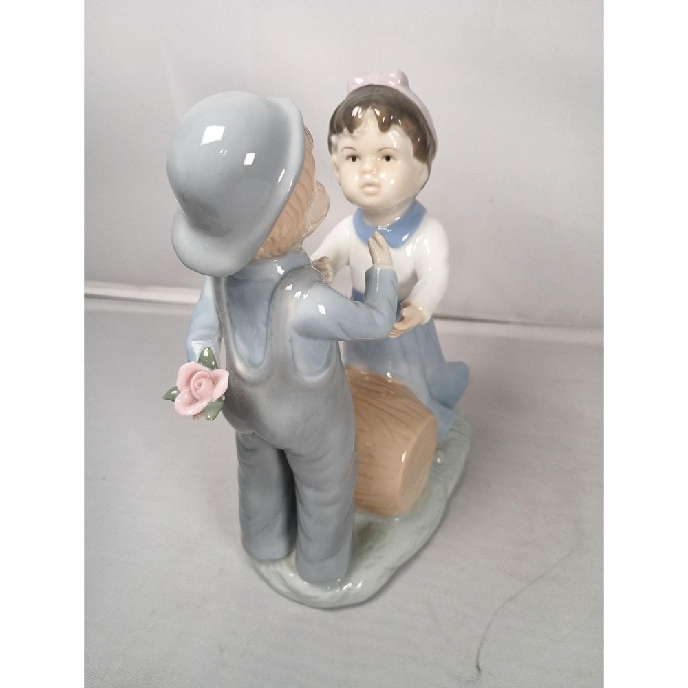 Raffles Porcelain Canada Figurine Adorable Girl And Boy Holding A Rose 6.75 Tall - Picture 5 of 7